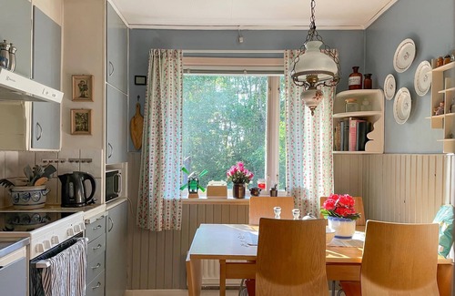 Ronninge House | Cozy home in Strömsnäsbruk with WiFi
