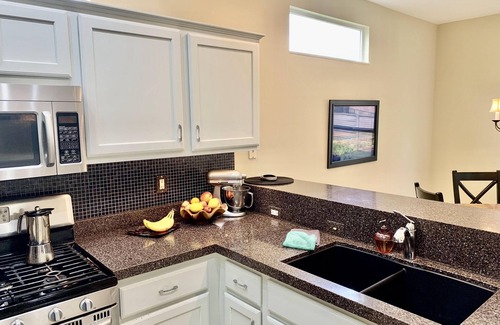 Sun City House | Cozy Home in Sun City, TX - a 55 & older active adult community