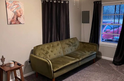 Brooklet House | Cozy Home Near GSU/Walk to Food, Shop & Chill