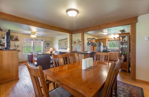 Ridgway House | Cozy Home - Private - Stunning Views - Between Ridgway and Ouray