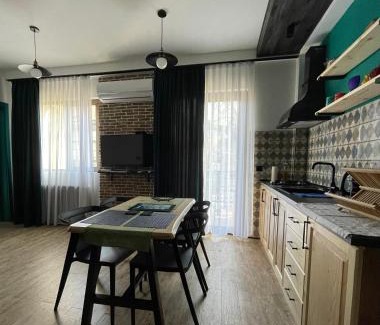 Chugureti Apartment | Cozy home Tbilisi centre