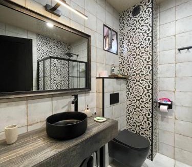 Chugureti Apartment | Cozy home Tbilisi centre
