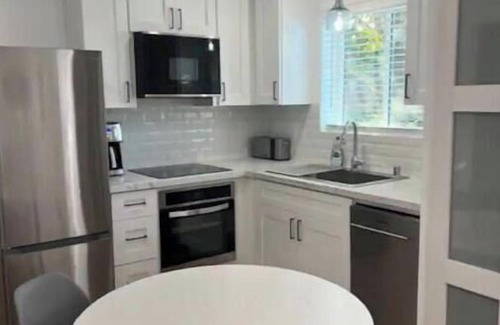 Clairemont Condo | Cozy Home with AC & Premium Amenities Near the Stunning Pacific Beach