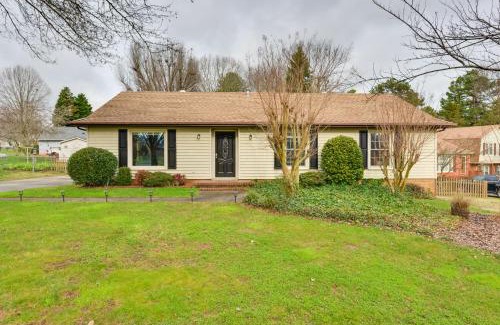 Matthews House | Cozy Home with Fenced Yard Less Than 1 Mi Downtown Matthews!