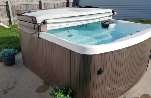 Kimberly House | Cozy Home with HOT TUB