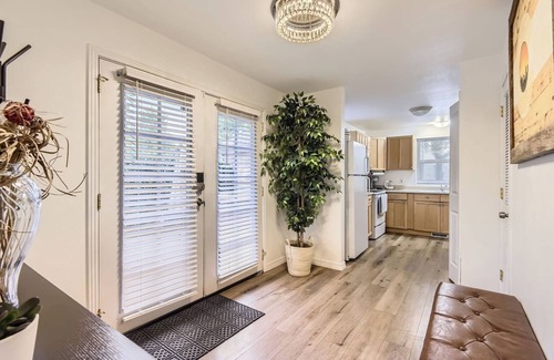Sable Altura Chambers House | Cozy home with huge backyard and Jacuzzi near Children's/Anschutz and DIA/Denver