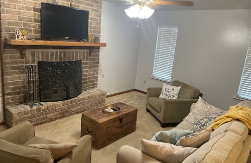 Milton House | Cozy Home with room for everyone.