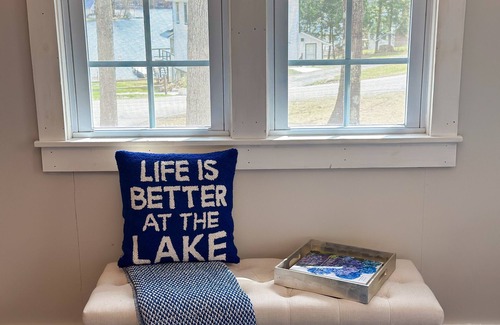 Salisbury Cottage | Cozy home with views of and access to Lake Dunmore; Short distance to Middlebury