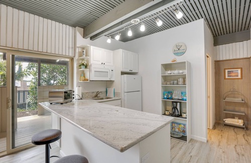 Hawaii Kai Apartment | Cozy Honolulu Retreat w/Pool Access, Near Beaches