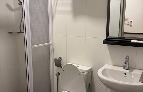 Kampung Bahasa Kapor Hotel | Cozy hotel suite in Port Dickson with Seaview and 2 mins walk to the beach