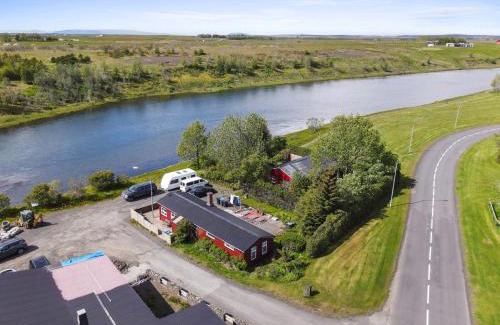 Hella Apartment | Cozy house by the river Ytri Rangá