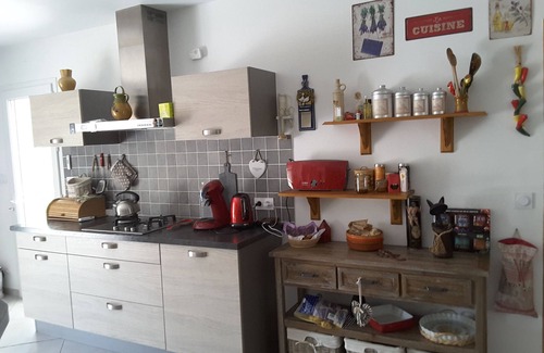 Saint-Maximin House | Cozy house in a quiet area, 4km from UZES swimming pool - 6 p