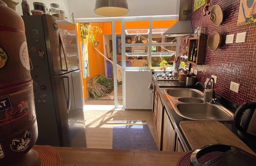 Paraiso House | Cozy house in a quiet and safe village next to Ibirapuera Park