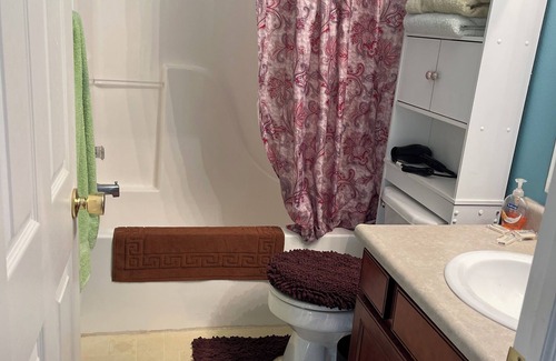 West Newton House | Cozy house in charming Indianapolis with AC, WiFi