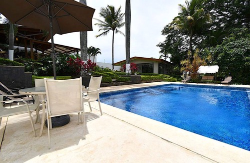 Lagos de El Coyol House | COZY HOUSE IN LA GARITA. NEAR THE AIRPORT, RURAL AREA, POOL, PRIVACY & SERENITY