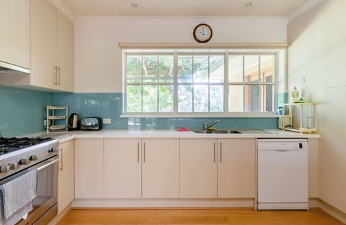 Hahndorf Other | Cozy house in the vineyard