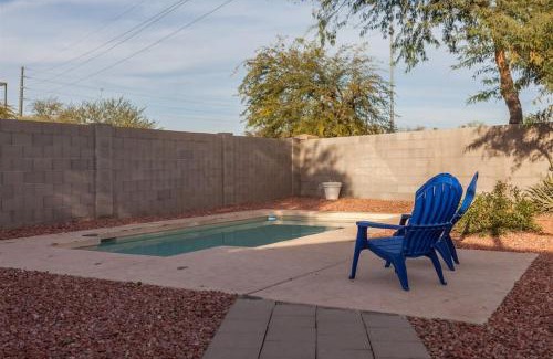 Avondale House | Cozy house near stadium with pool heater, BBQ