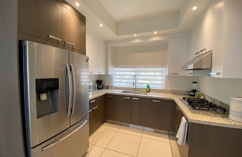 Hermosillo House | Cozy House! Safe and Family Zone, 5 min. Airport and Consulate.