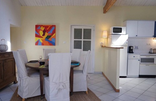 L'Epine House | Cozy House with Annex, Garden, 6 Sleeps, Near Beach & Shops