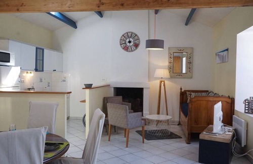 L'Epine House | Cozy House with Annex, Garden, 6 Sleeps, Near Beach & Shops