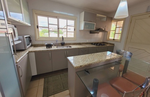 Vila Suica House | Cozy house with 4 bedrooms close to the center of Gramado.