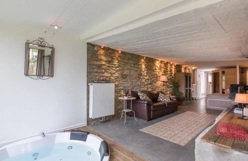 Fauvillers Apartment | Cozy house with jacuzzi in Fauvillers, 45 m²