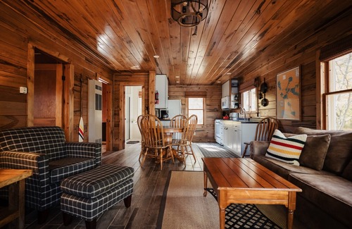 Manitowish Waters Cabin | Cozy in Lakeview Cabin | MW Chain, Private Dock