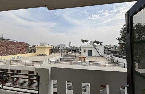 Mohali House | Cozy Boho retreat w/living room, terrace, balcony and private entrace.