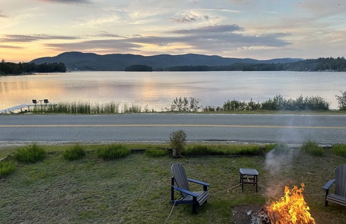 Brighton House | Cozy Island Pond Lodge with breathtaking views you don’t want to miss!