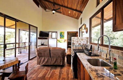 Arenal Villa | Cozy Jungle Hideaway with Lake Views