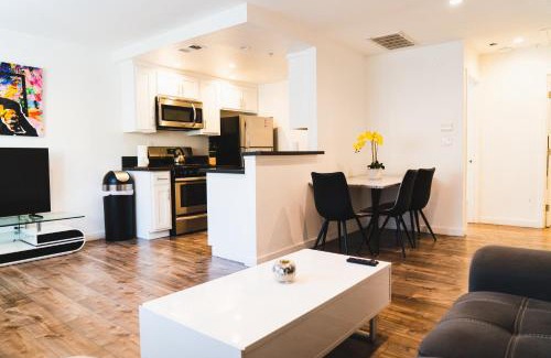 Wilshire Apartment | Cozy Koreatown 1 Bedroom Modern Furnished Free Parking