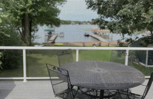 Excelsior House | Cozy Lake House on Lake Minnewashta