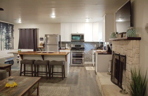 Montgomery House | Cozy lake house w/Lake Conroe access- pet friendly!