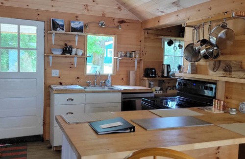 North Ferrisburgh Cottage | Cozy lakefront 2 1/2 bedroom home on Lake Champlain, with dock and deck.
