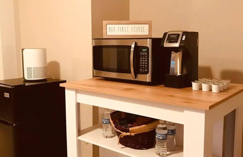 Greensboro Apartment | Cozy Lakefront Basement Studio