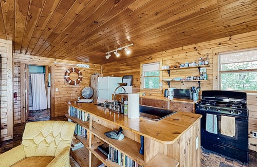 Mariaville Cabin | Cozy lakefront cabin with amazing views, deck, firepit, & water access