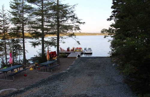 Lucasville Ski Chalet | Cozy lakefront chalet retreat. Perfect for couples or families!