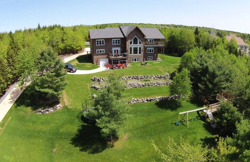 Lucasville Ski Chalet | Cozy lakefront chalet retreat. Perfect for couples or families!