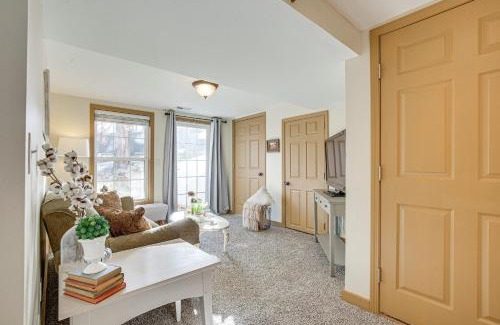 Liberty House | Cozy Liberty Getaway with Fire Pit and Patio!