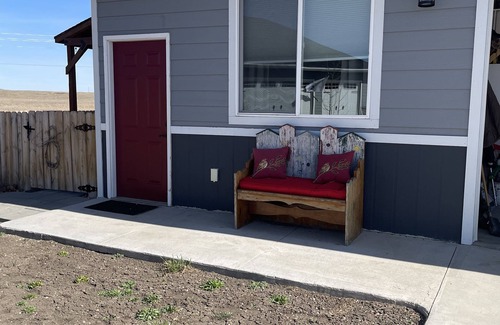 Piedmont Apartment | Cozy little Black Hills gem on the prairie !