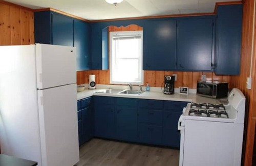 Quincy House | Cozy little cottage in the heart of the Gem City