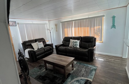 Manila House | Cozy little house, great location, walking distance to stores and restaurants.