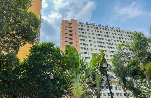 Kebagusan Apartment | Cozy Living Studio At Kebagusan City Apartment