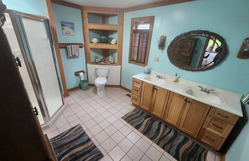 Troy Cabin | Cozy lodge with indoor pool, hot tub, loft and more! Great for a close getaway!