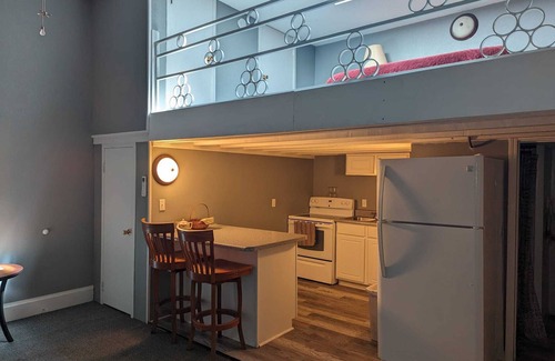 Robinson Apartment | Cozy Loft Hideaway in Robinson