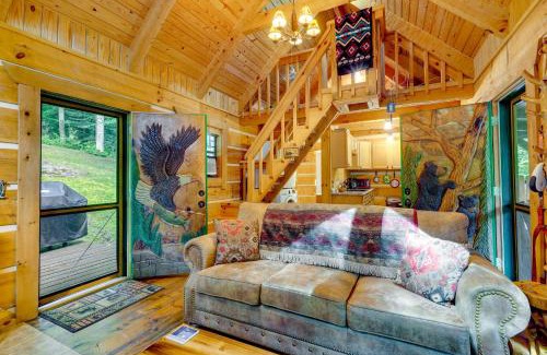 Bean Station House | Cozy Log Cabin on 11 Acres 3 Mi to Cherokee Lake!
