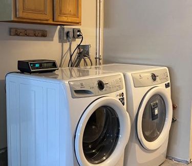 Marina District Apartment | Cozy Marina Studio W Murphy Bed & Garden Oasis