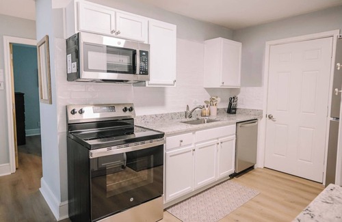 Danville House | Cozy midtown 3 bedroom/1 bath