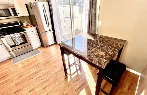 Shakopee House | Cozy modern 2-bedroom townhome with king suite in Shakopee