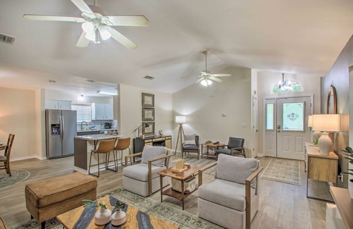Brent House | Cozy-Modern Pensacola Home: Large Yard, Grill